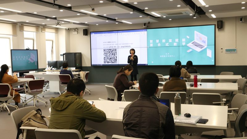选择一个合适的加盟品牌是加盟成功的关键。可以从以下几个方面进行考察：