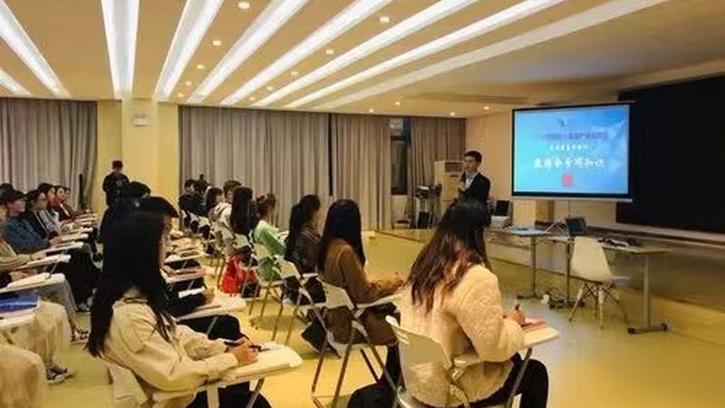 教师资格证笔试面试大揭秘：区别与备考策略